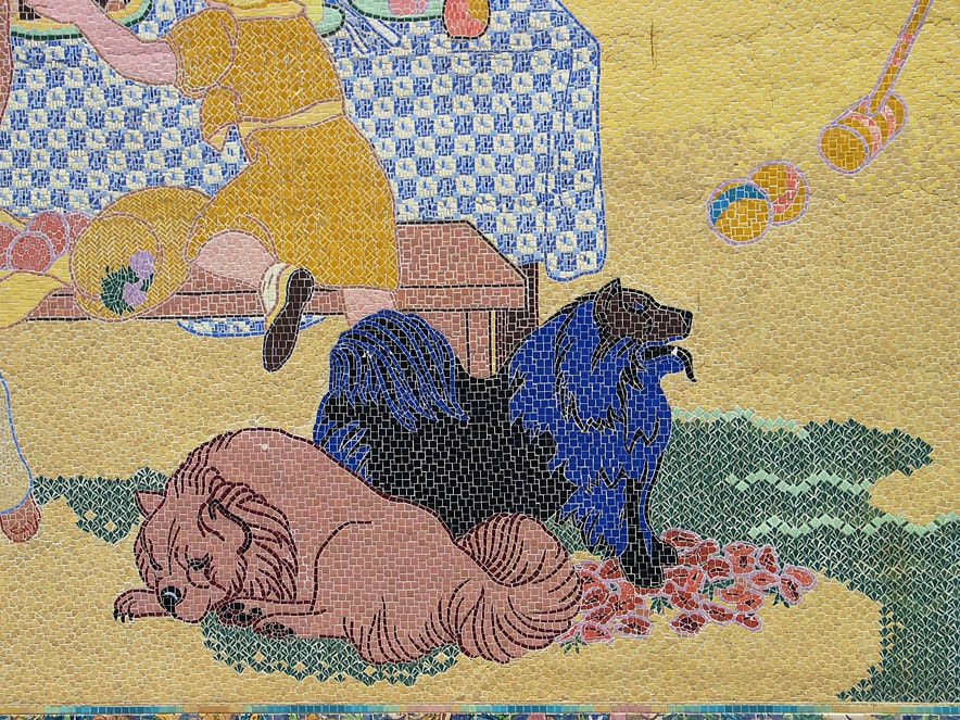 Dogs detail in the Promenade mosaic artwork